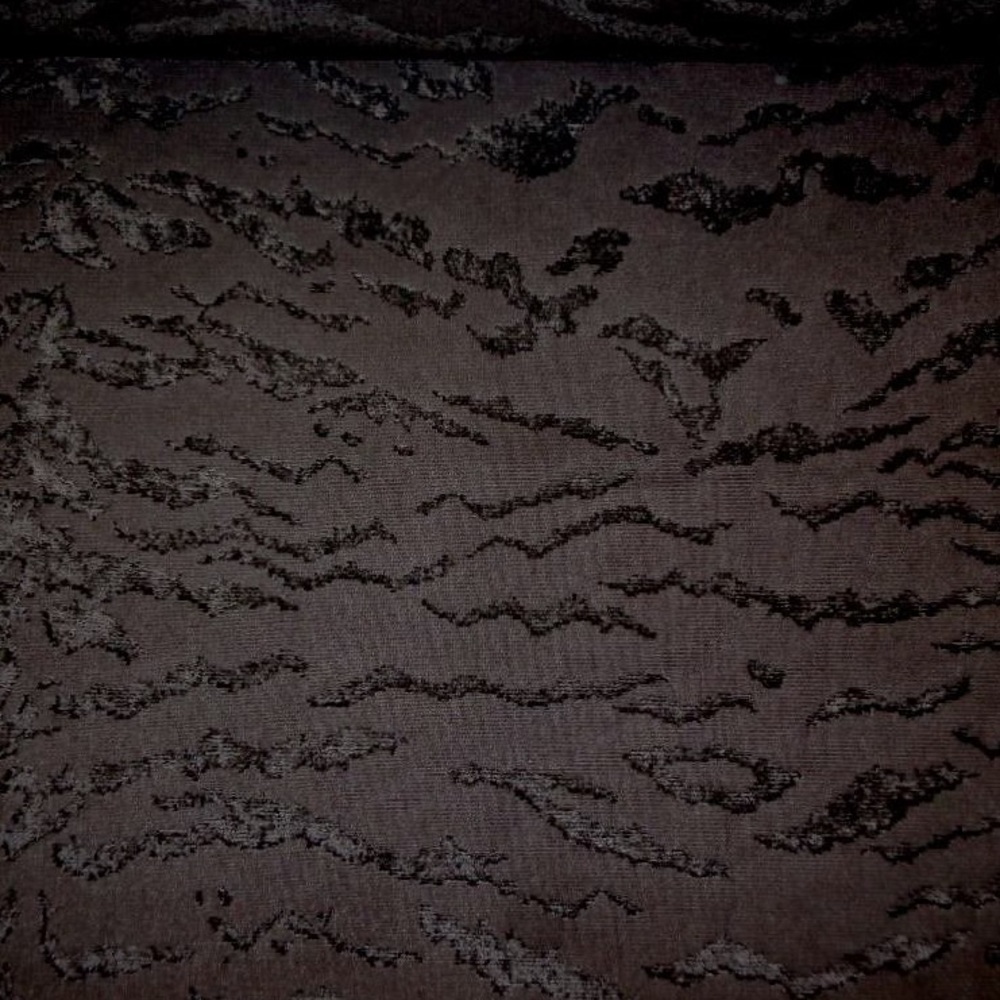 Beacon Hill Muffled Brook Color Ebony